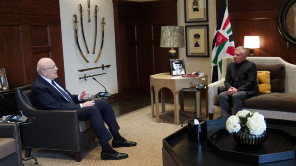 King Abdullah (R) Premier Mikati
