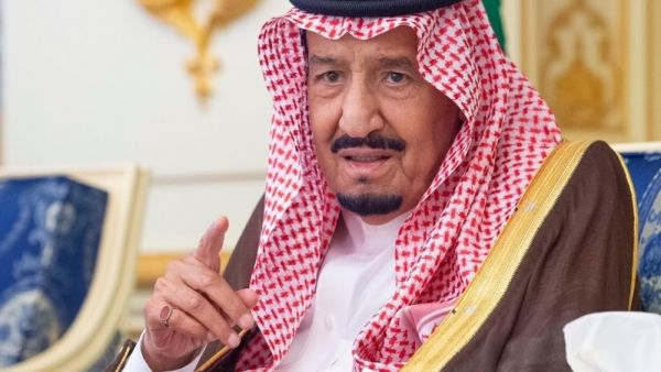 الملك سلمان وفتح باب التجنيس للمبدعين