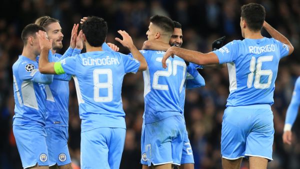 مانشستر سيتي يهزم مانشستر يونايتد في الديربي