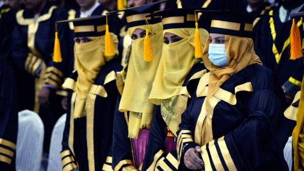 أول حفل تخريج جامعي في أفغانستان بعد سيطرة طالبان