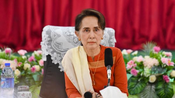 visit between a Southeast Asian envoy and deposed leader Aung San Suu Kyi denied