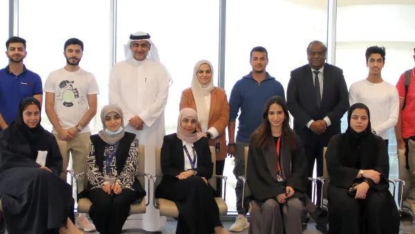 بنك السلام يستقبل طلاباً من الجامعة الأمريكية بالبحرين