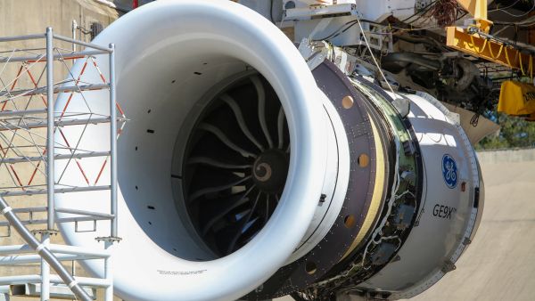 GE Aviation Validates Durability of GE9X With Dust-ingestion Tests