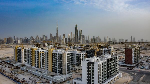ريفيرا من عزيزي يفوز بجائزة "أفضل مشروع للعام" في جوائز التمويل الدولية 2021