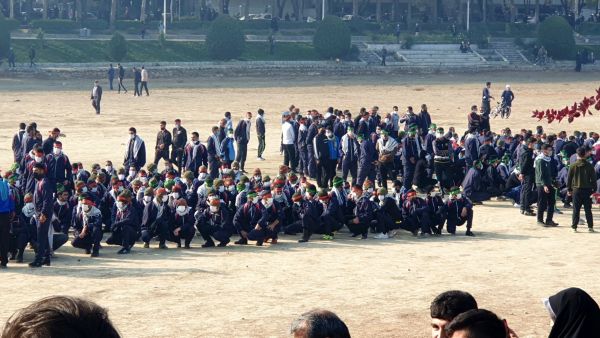  احتجاجات على نقص المياه في نهر (زيانده رود)