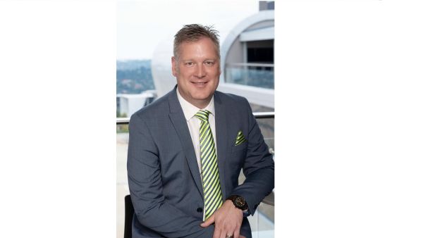 Gerhard Hartman, Vice President: Medium Business, Sage Africa & Middle East Unleash the Power of Business Intelligence in Your Business