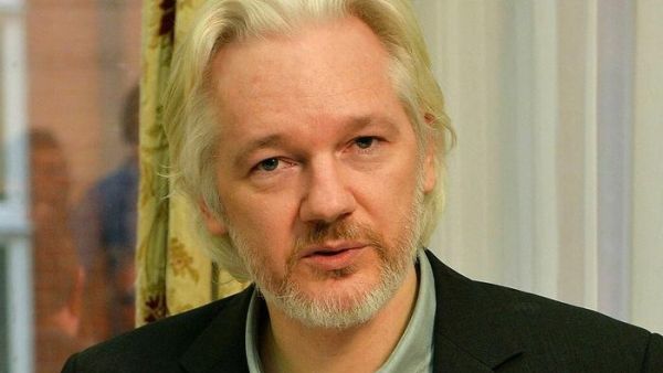 جوليان أسانج مؤسس موقع ويكيليكس