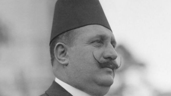 الإخوان والسلطة.. الملك فاروق يتنبأ 