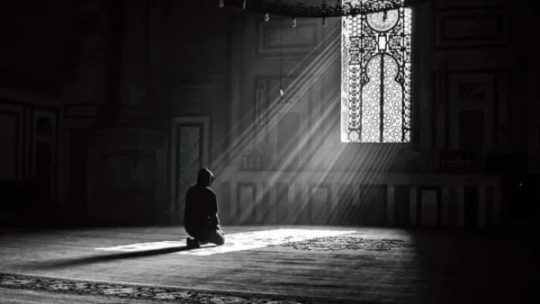 لماذا نهانا القرآن عن محاسبة اللآخرين؟