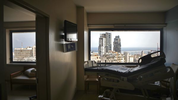 While the crisis perfects its stranglehold on the Lebanese people's necks, Umm Bilal expresses a state of despair regarding the provision of her husband's medication: "With every [chemotherapy] session, I get depressed and I think about stopping the sessions, but my conscience does not permit it. I will only stop his treatment when the doctor says so."
