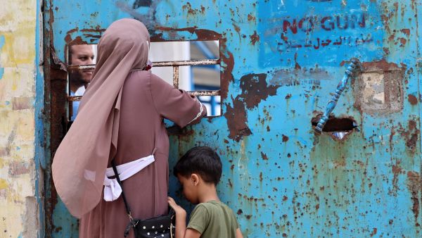 UNRWA chief warns that the Palestinian refugee agency facing funding crisis