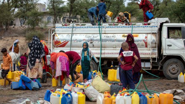 Funds shortage forces WFP to cut food aid to Yemen