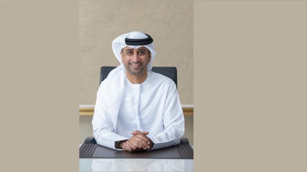 فهد الحساوي، الرئيس التنفيذي لشركة الإمارات للاتصالات المتكاملة دو تشارك سكان الإمارات احتفالاتهم باليوم الوطني الخمسين بعمل غنائي يحتفي بإنجازات الدولة وتطلعاتها للمستقبل