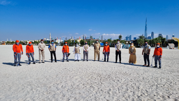 During the event “Aafaq” and Dubai Municipality Organized a Volunteering Activity To Maintain a Clean Environment in Dubai