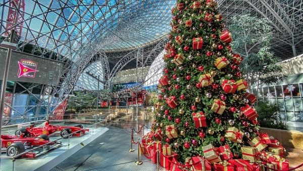 Ferrari World Abu Dhabi and Warner Bros. World Abu Dhabi Welcome Guests and Families To Celebrate This Festive Season and Be Part of History