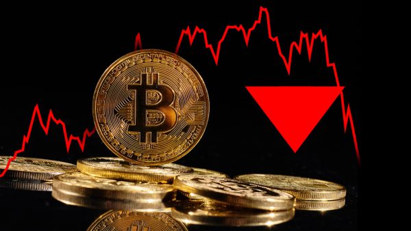 أسعار العملات الرقمية: بيتكوين ينخفض إلى مستويات 47 ألف دولار
