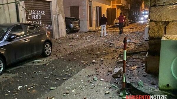  انهيار مبنى في ايطاليا