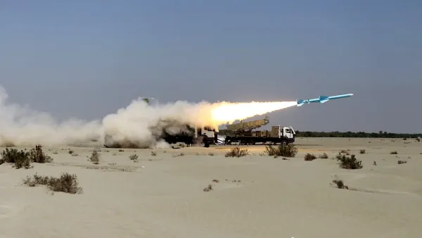 صواريخ باليستية في إيران