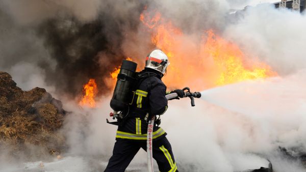 A tent fire kills a whole family in Jordan