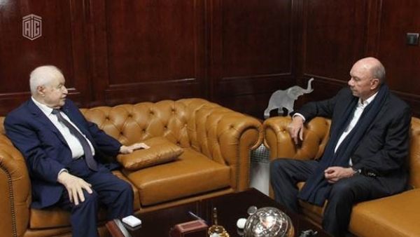 طلال أبوغزاله يستقبل دولة رئيس مجلس الأعيان