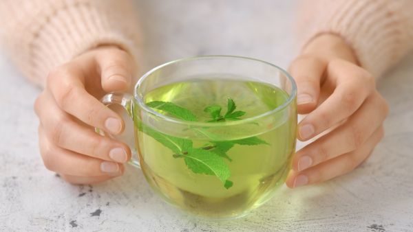 فوائد الشاي الأخضر بالنعناع بدون سكر
