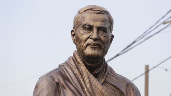 تمثال قاسم سليماني