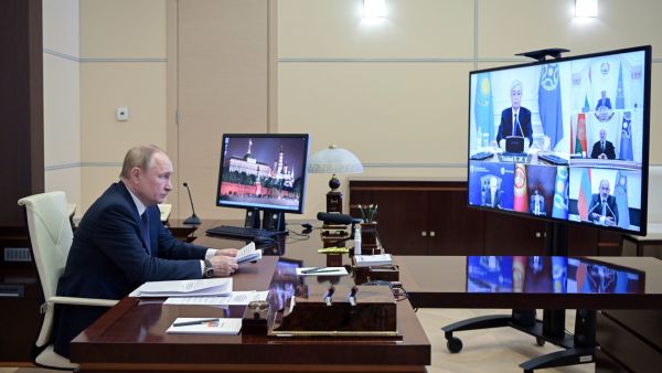 Russian citizens are evacuated from Kazakhstan on military planes following uprising