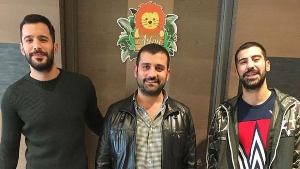 Barış Arduç and His Brothers Create a Fuss Because of Their Resemblance