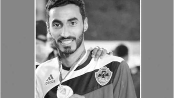 اللاعب العُماني منذر بن علي الحراصي