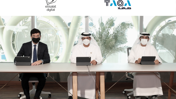 مجموعة "طاقة" و"اتصالات ديجيتال" تتعاونان لتقديم خدمات رقمية جديدة والارتقاء بتجربة العملاء في قطاع المياه والكهرباء