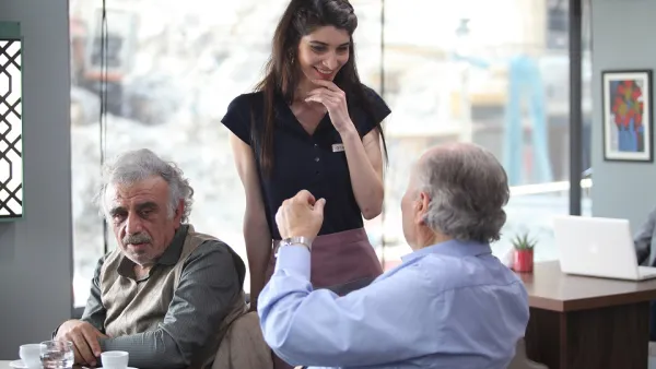 عرض فيلم جود مورنينج في سينما كينو كاميو بسويسرا