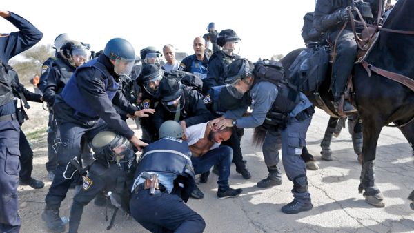 عناصر من قوات الاحتلال