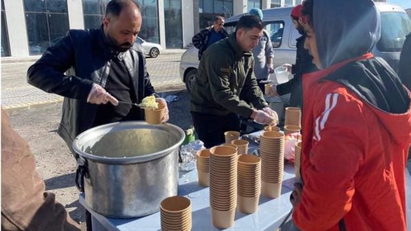 توزيع "المنسف" على روح الطفل ريان