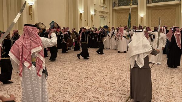 صورة من حفل الزفاف (المصدر: تويتر)