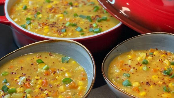 شوربة شاودر الذرة والبطاطا