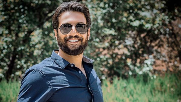 إطلالات النجم السوري محمد الأحمد بمناسبة عيده الـ43 