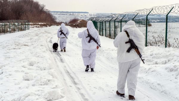 US says Russia adds up to 7,000 troops near Ukraine instead of pullout