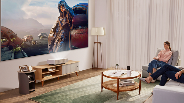 أجهزة البروجكتور CINEBEAM 2022 من إل جي المصممة للارتقاء بتجربة السينما المنزلية إلى آفاق جديدة