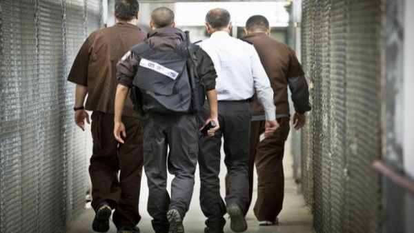 أسرى فلسطينيون