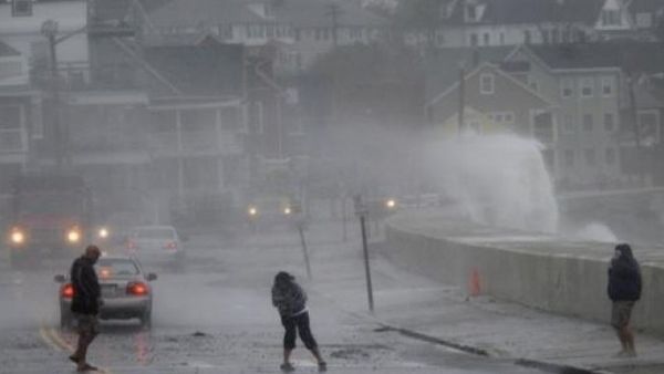 العاصفة الاستوائية دوماكو