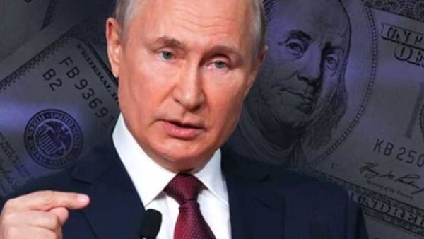 بوتين يقصف الاقتصاد الروسي بروبل عابر للقارات