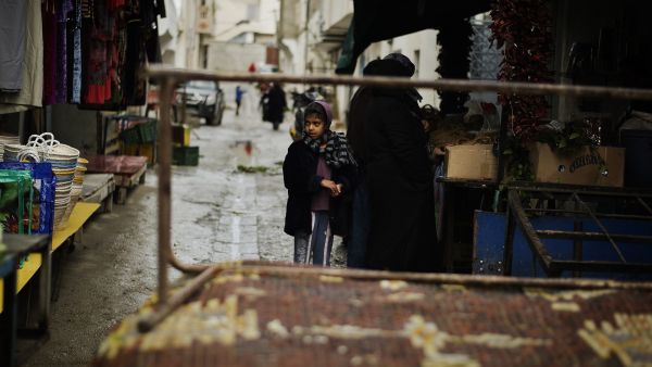 أحزاب تونس.. استقطاب الاهتمام ولو بالمتاجرة بمعاناة الناس