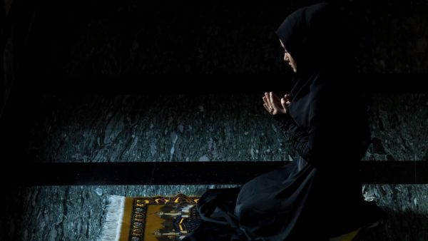دعاء يقال عند ثبوت رؤيه هلال شهر رمضان الكريم