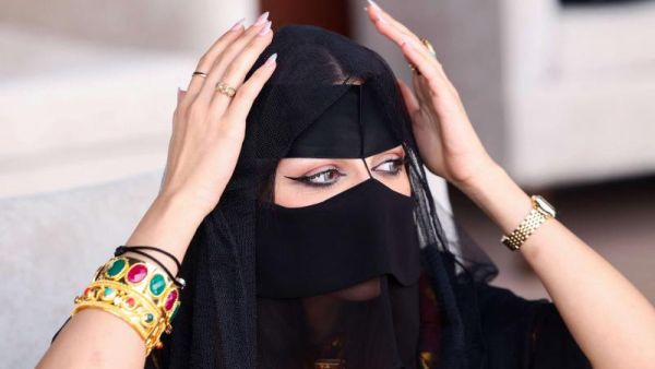 حدد القانون السن الأدنى للزواج بـ18 عاما