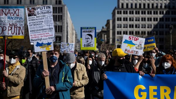 EU approves new set of sanctions against Russia