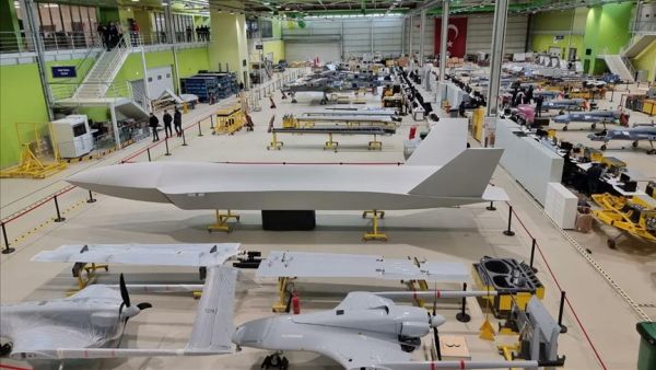 وجاء الكشف عن هيكل "طائرة مقاتلة مسيرة (Mius)" بعد دخولها مرحلة الإنتاج.