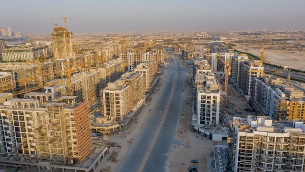 ريفيرا عزيزي و "دايكن" تمددان اتفاقيتهما لأعمال التدفئة والتهوية وتكييف الهواء للمرحلة الثالثة من ريفيرا