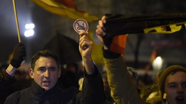 الغرب خلق صورة الآخرين كأناس غير متحضرين