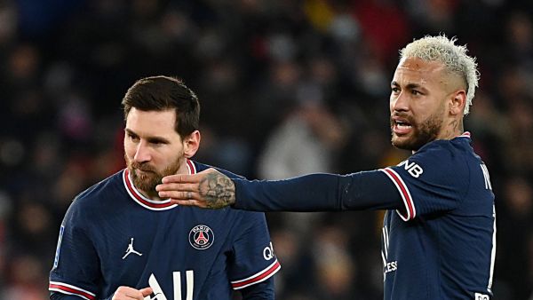 Paris Saint-Germain's Brazilian forward Neymar (R) gestures next to Paris Saint-Germain's Argentinian forward Lionel Messi during the French L1 football match between Paris-Saint Germain (PSG) and Saint-Etienne (ASSE) at The Parc des Princes Stadium in Paris on February 26, 2022. (Photo by FRANCK FIFE / AFP)