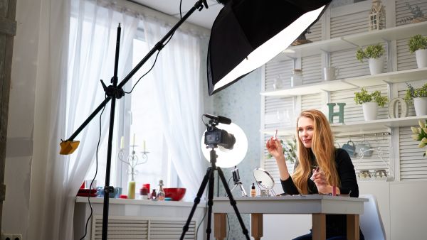 Fraud Online Influencers